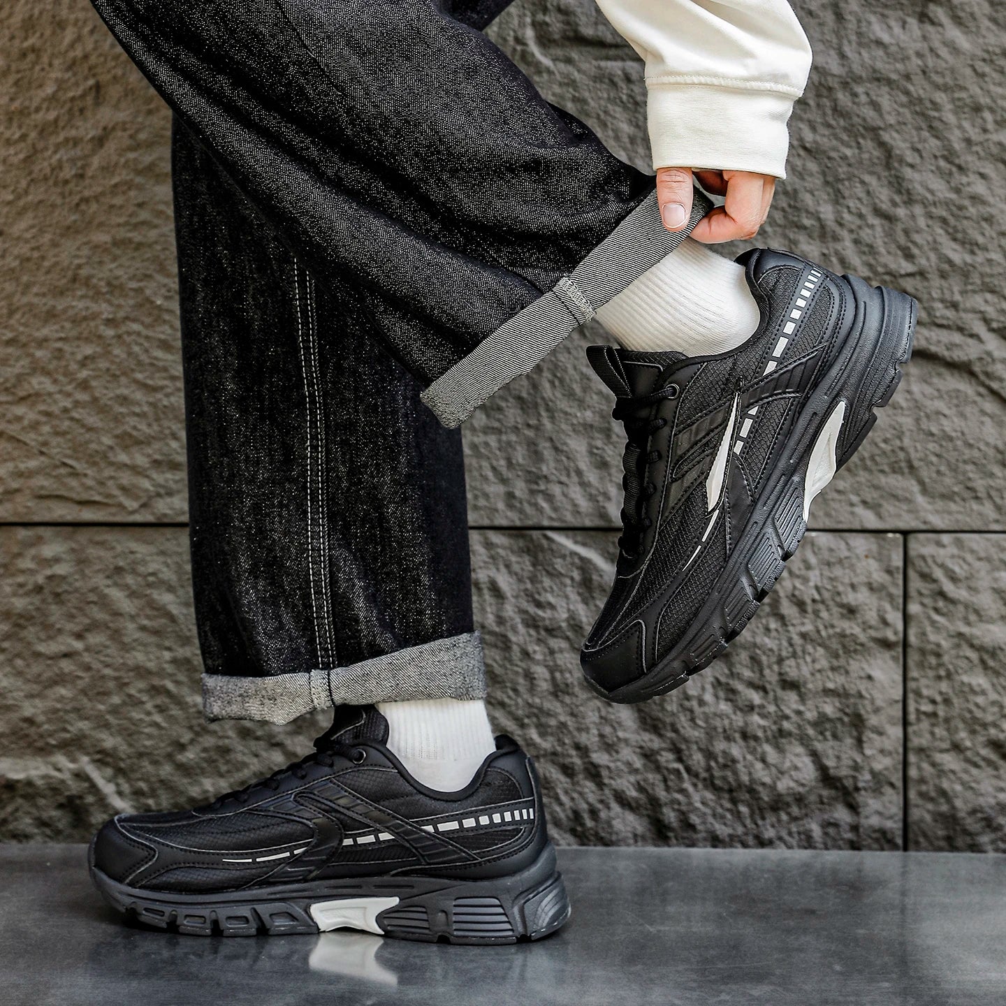 Modern Cushioned Running Trainers